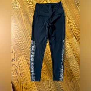 Beyond Yoga leggings | Size Small